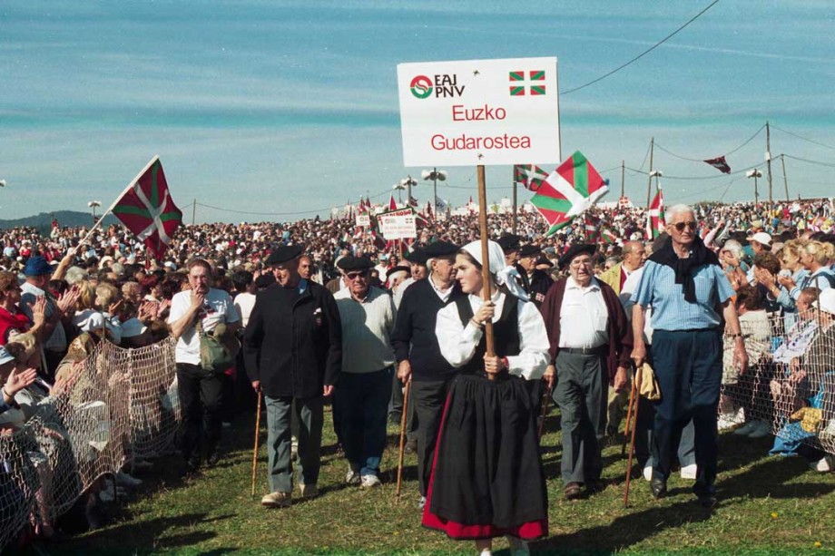 Museo del Nacionalismo Vasco. Alderdi Eguna 2002